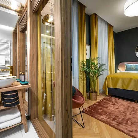 Sava Boutique Aparthotel 4*