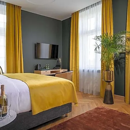 Sava Boutique 4*
