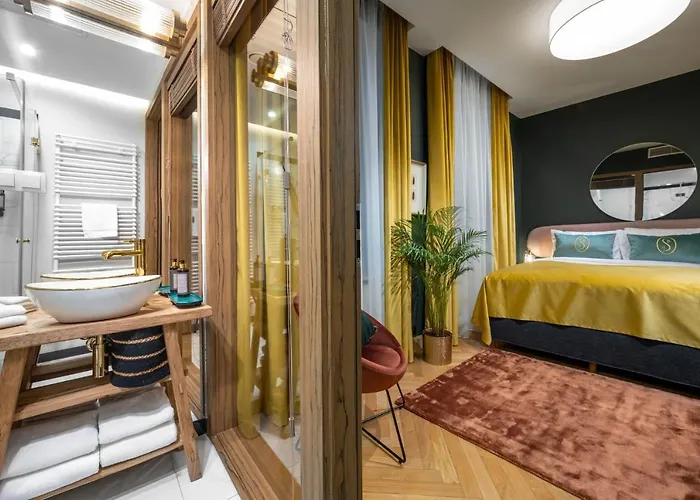 Sava Boutique Aparthotel 4*