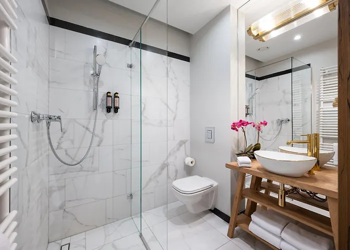 Sava Boutique Aparthotel 4*