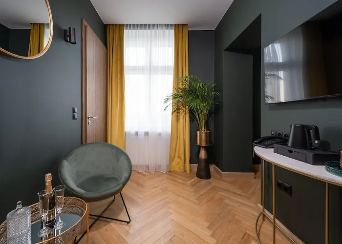 Sava Boutique Aparthotel 4*